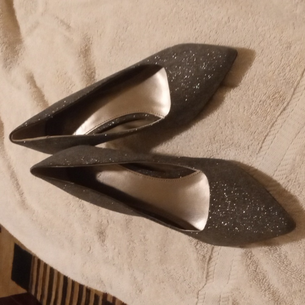 Monet Heels - Picture 4 of 7